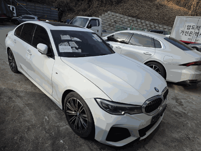 BMW 320i