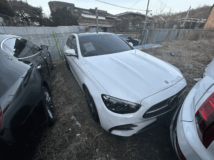 Mercedes-Benz E350 4MATIC