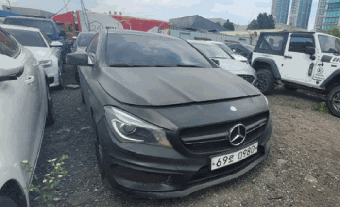 Mercedes-AMG CLA45 4Matic