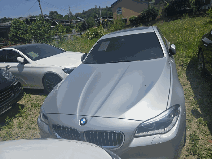 BMW 528i