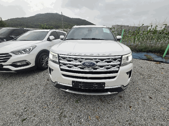 Explorer 2.3 AWD
