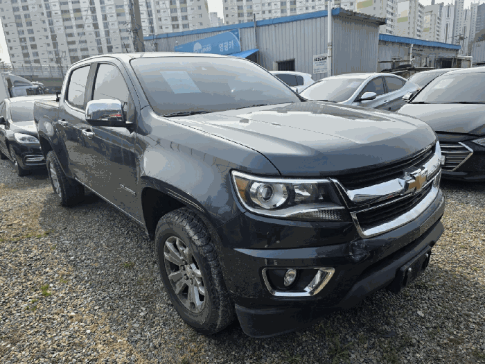 CHEVROLET COLORADO AWD