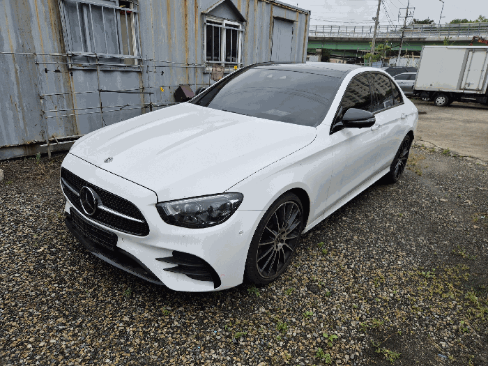 Mercedes-Benz E350 4MATIC