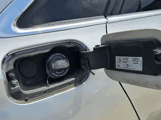 A8 LWB 4.2 FSI quattro 현황 사진 5