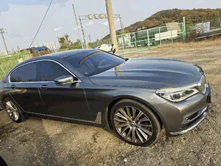 BMW 750Li xDrive 현황 사진 2