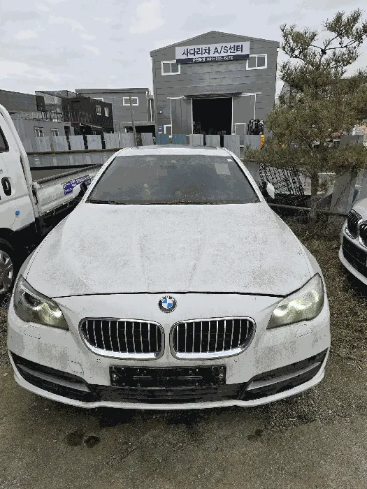 BMW 528i
