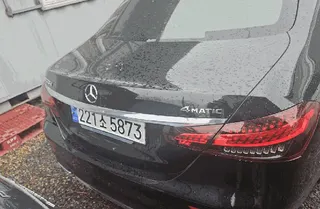 Mercedes-Benz E220 d 4MATIC 현황 사진 3