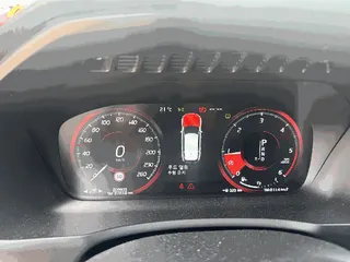 볼보 XC90D5 AWD 현황 사진 4