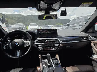 BMW 530i xDrive 현황 사진 4