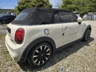 MINI Cooper Convert 현황 사진 2