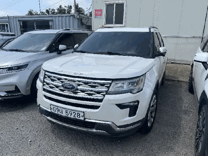 Explorer 2.3 AWD
