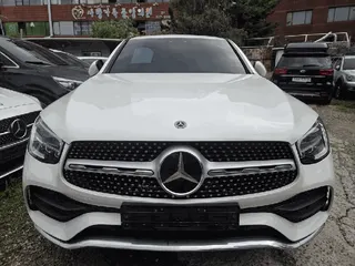 Mercedes-Benz GLC300 e 4MATIC Coupe 현황 사진 1