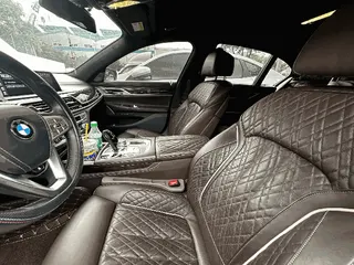 BMW 740d xDrive Design Pure Excellence(20) 현황 사진 12