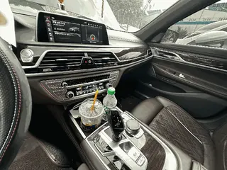 BMW 740d xDrive Design Pure Excellence(20) 현황 사진 17