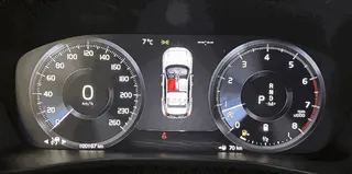 볼보 XC40B4 AWD 현황 사진 8