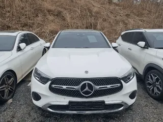 Mercedes-Benz GLC 300 4MATIC Coupe 현황 사진 1