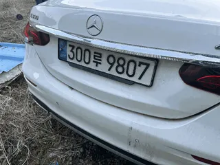 Mercedes-Benz E350 4MATIC 현황 사진 3