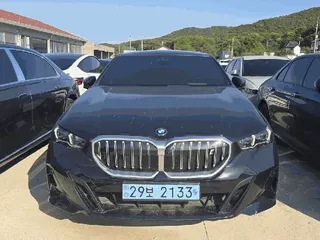 BMW i5 eDrive40 현황 사진 1