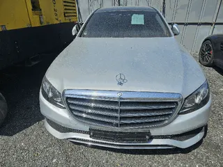 벤츠 E300 4Matic 현황 사진 1