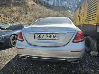 벤츠 E300 4Matic 현황 사진 5