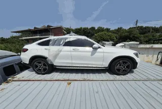 Mercedes-Benz GLC300 4MATIC Coupe 현황 사진 4