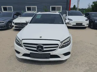 Mercedes-Benz C200 현황 사진 1