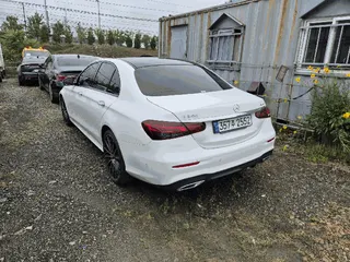 Mercedes-Benz E350 4MATIC 현황 사진 4