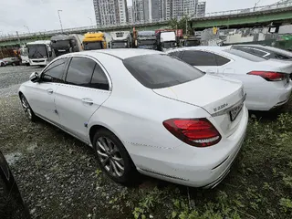 E220 d 4Matic 현황 사진 3