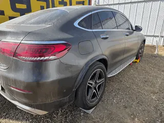Mercedes-Benz GLC300 4MATIC Coupe 현황 사진 4