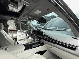 CADILLAC ESCALADE ESV 현황 사진 8